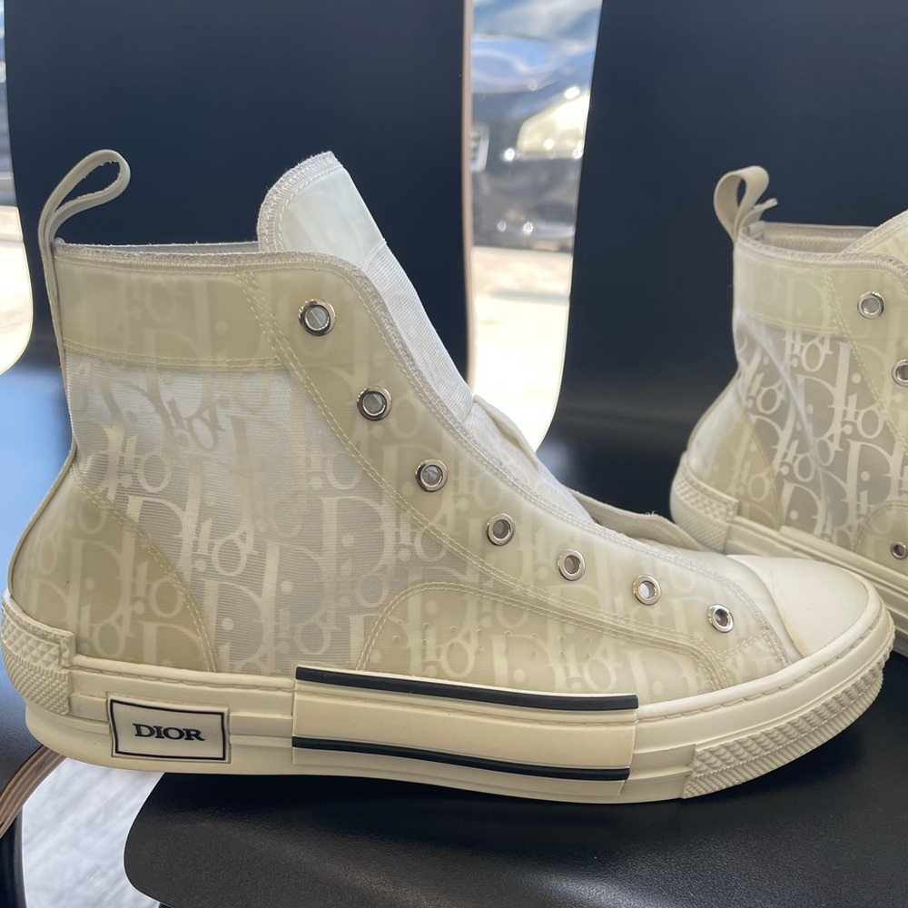 White Dior Oblique Canvas